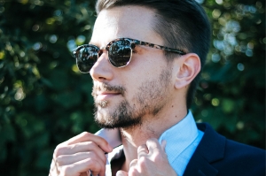 Για άνδρες που έχουν στυλ: Αυτός είναι ο τρόπος για να επιλέγουμε γυαλιά ηλίου!